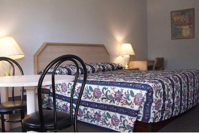 Celebration Inn Lewisburg Phòng bức ảnh
